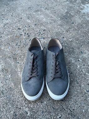 Unlisted by Kenneth Cole Gray Low-Top Sneakers
